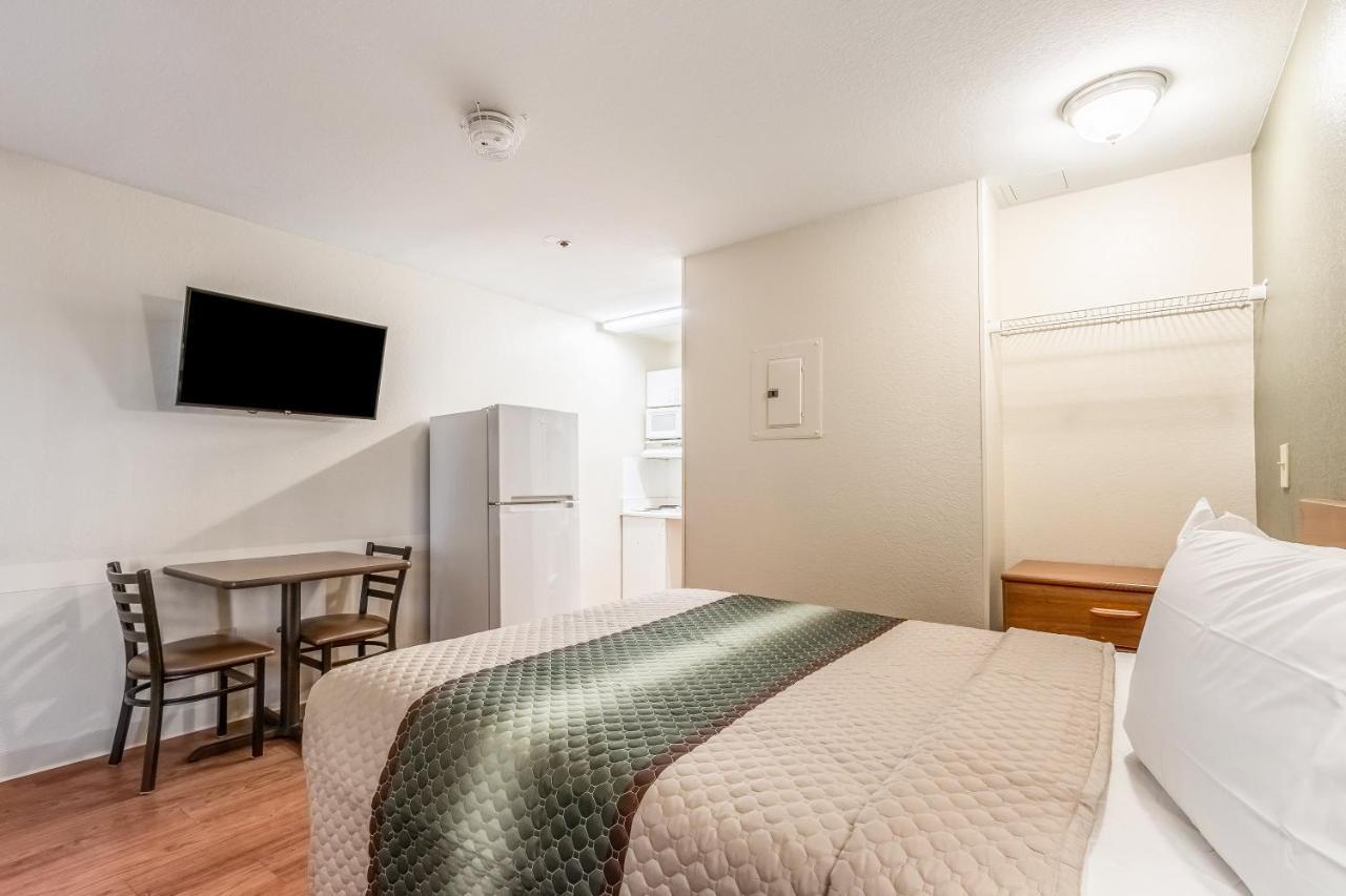 Studio 51 Extended Stay Hotel Phoenix Exterior foto